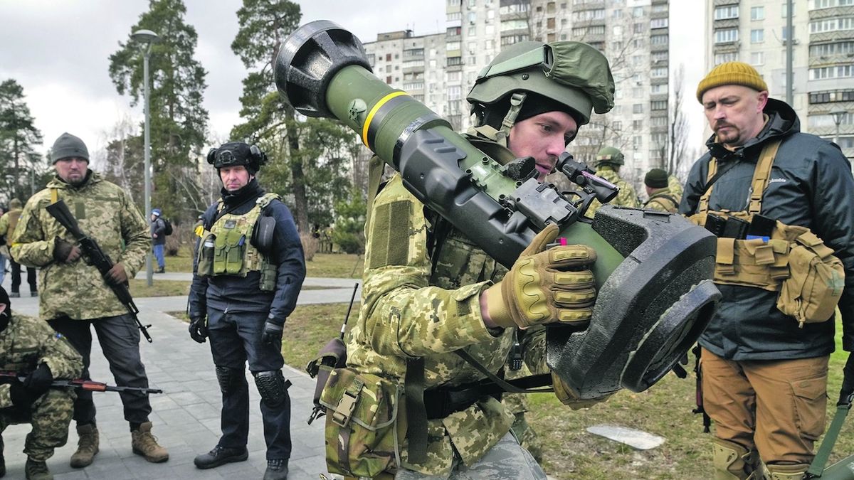 Kyjev: Ukrajina potřebuje neustálé dodávky zbraní, jednorázová pomoc nestačí